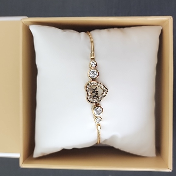 Michael kors goldtone adjustable bracelet - Picture 4 of 5